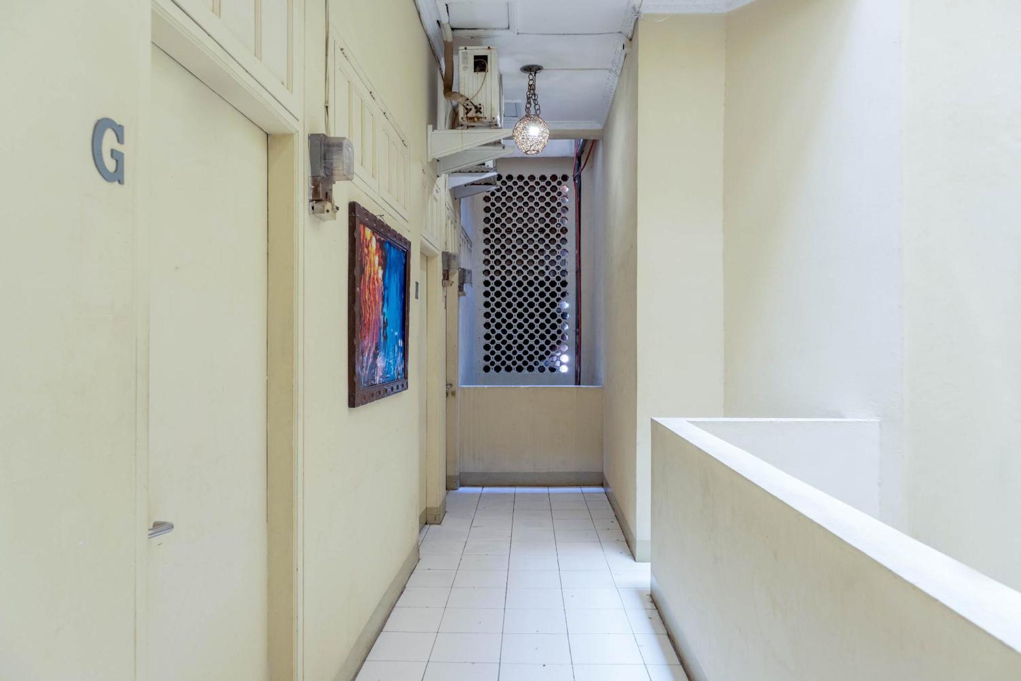 Oyo 1111 Pasar Baru Inn Jakarta Exteriér fotografie