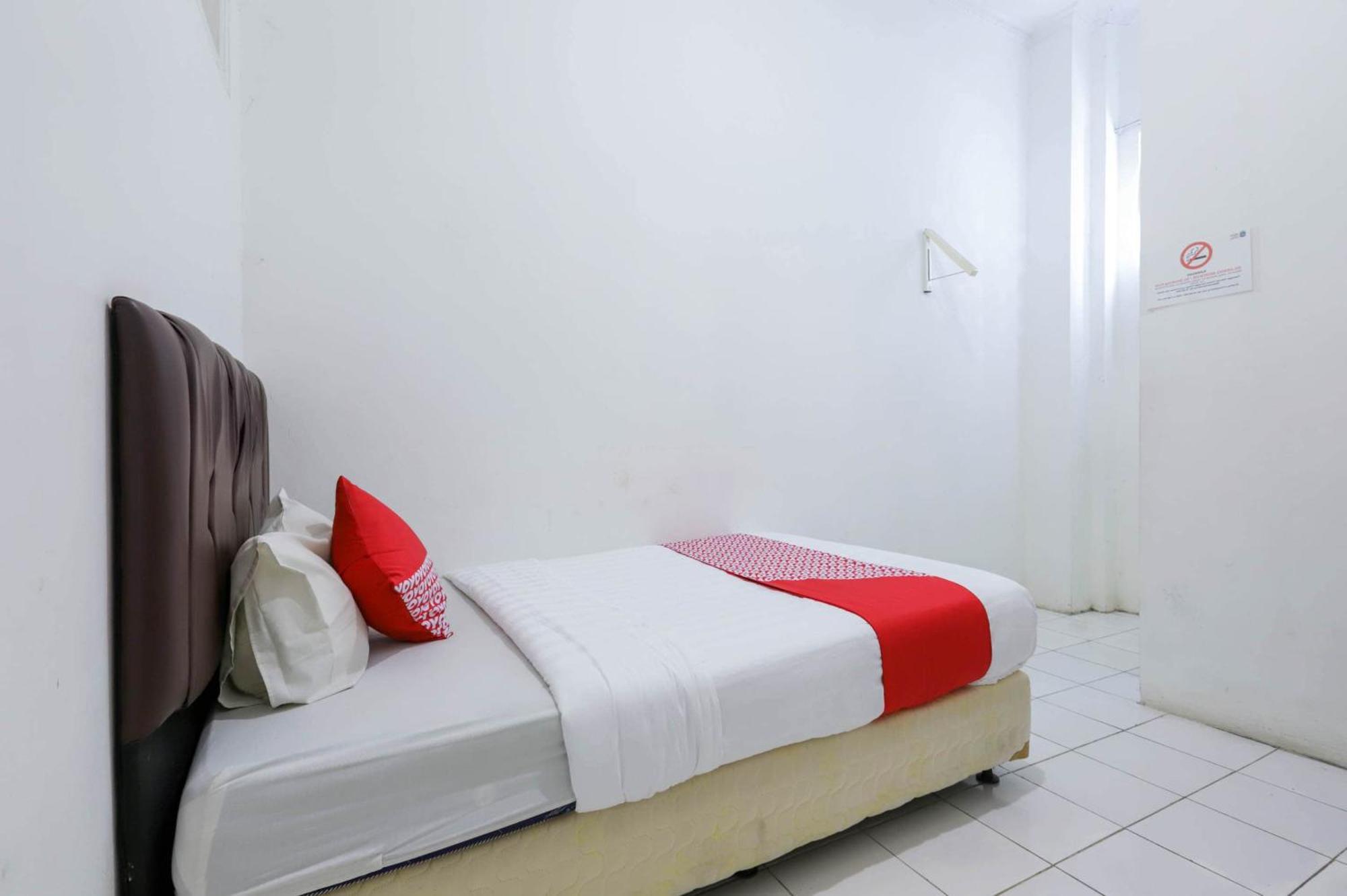 Oyo 1111 Pasar Baru Inn Jakarta Exteriér fotografie