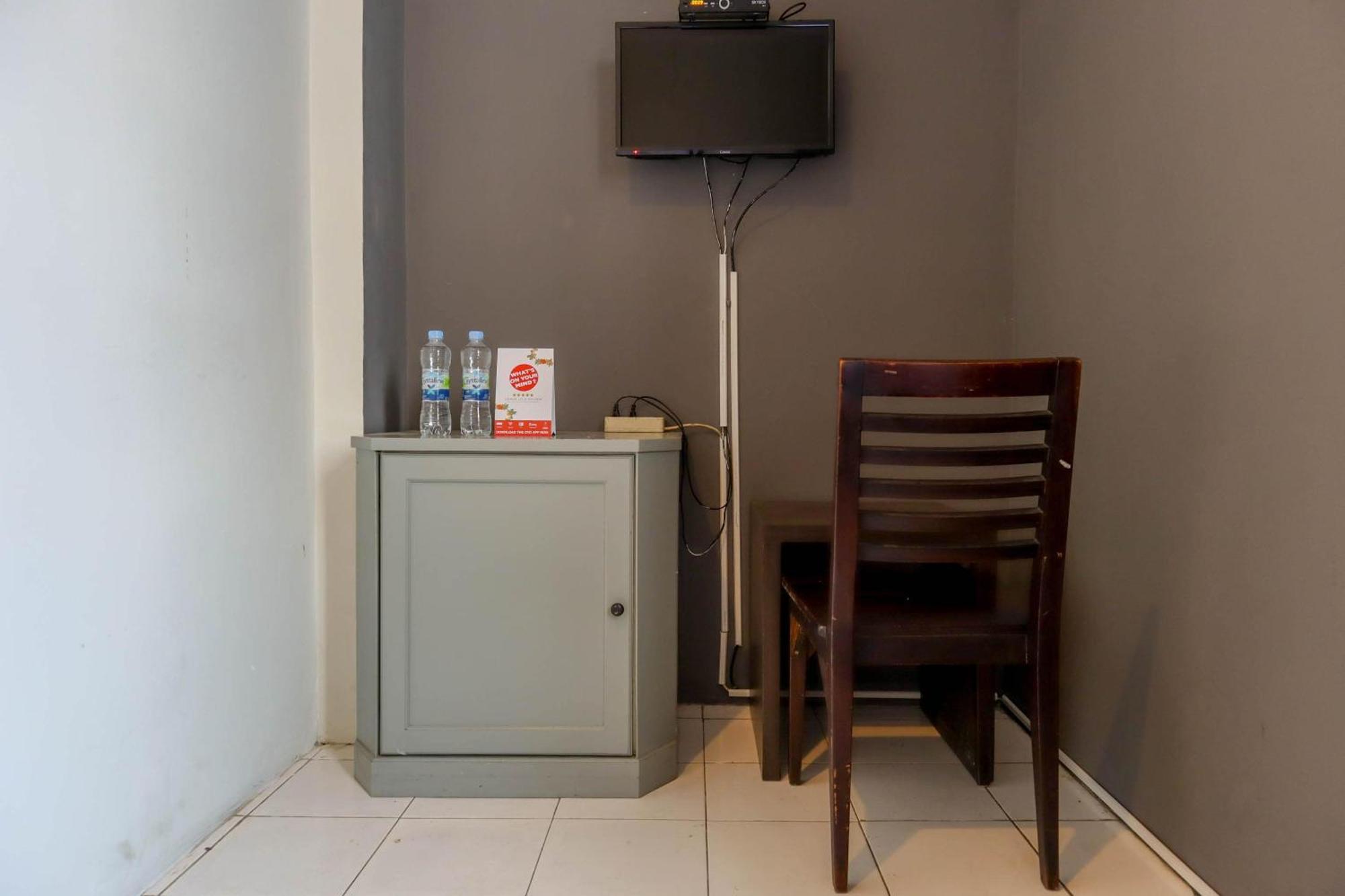 Oyo 1111 Pasar Baru Inn Jakarta Exteriér fotografie