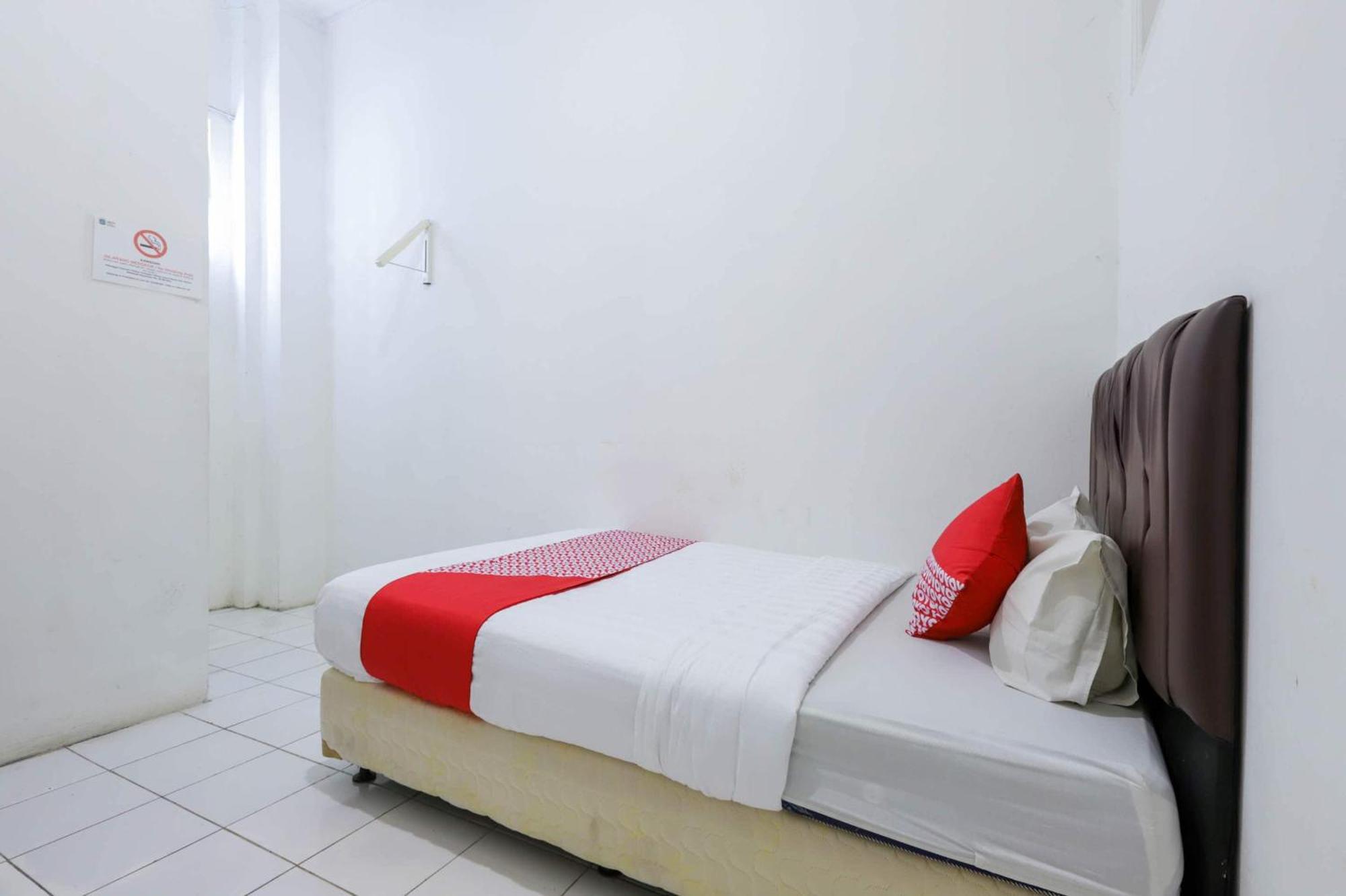 Oyo 1111 Pasar Baru Inn Jakarta Exteriér fotografie